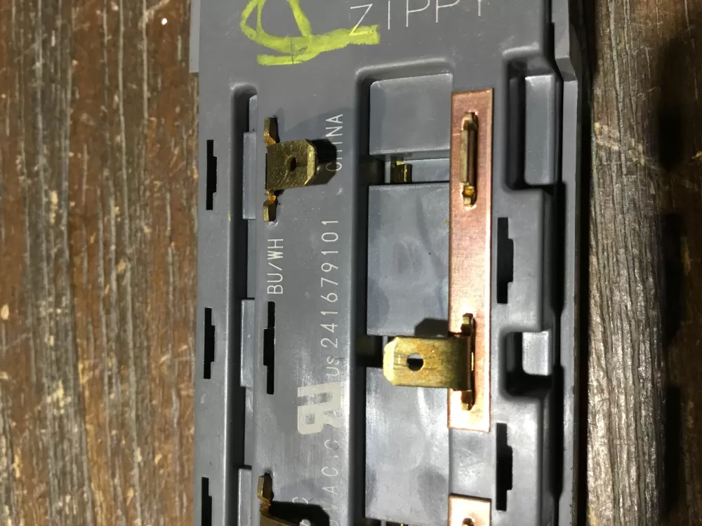 Frigidaire Kenmore Westinghouse Refrigerator Dispenser Switch AZ60768 | NR2047