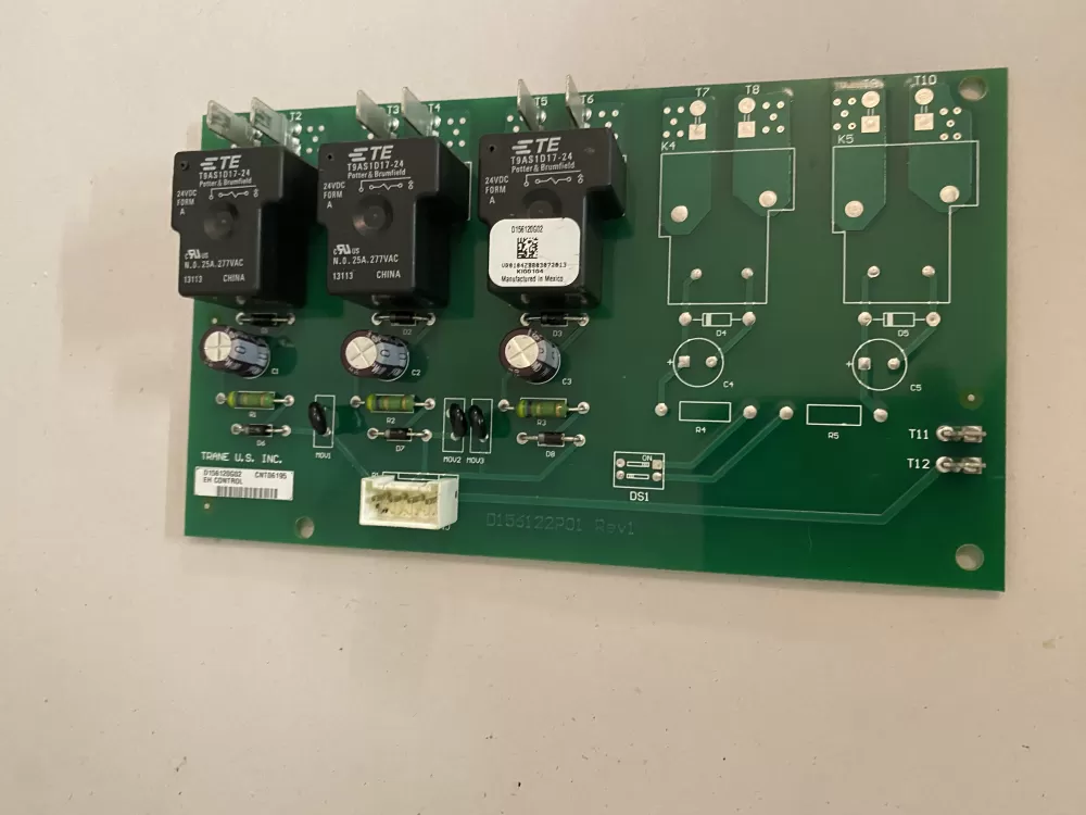 Trane  D156120G02  D156120g02 EM Heat Control Board