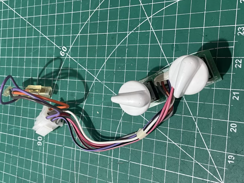 GE 197D2803G008 Refrigerator Control Board