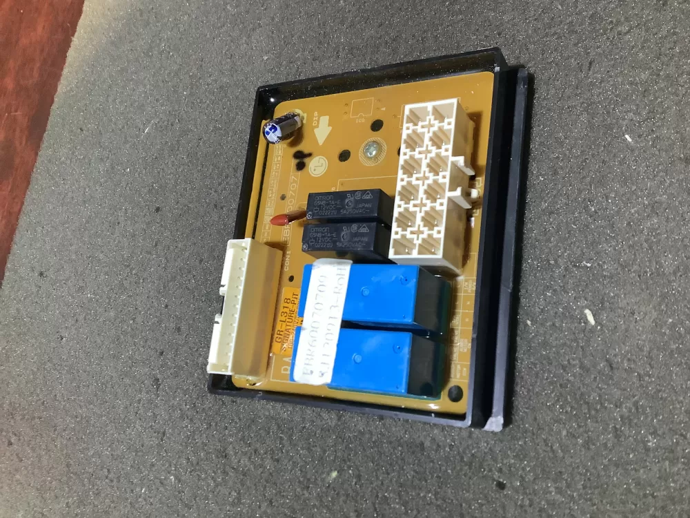 Kenmore LG EBR60070709 Refrigerator Control Board