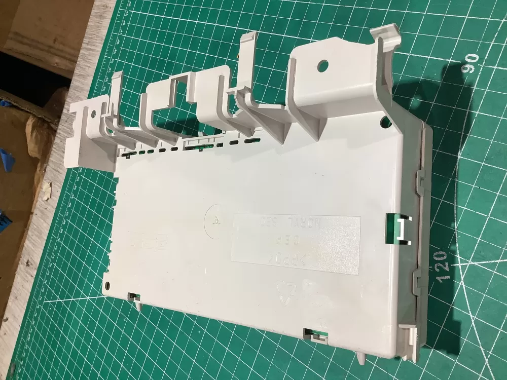 Whirlpool 4619 70220674 01 Washer Control Board CCU
