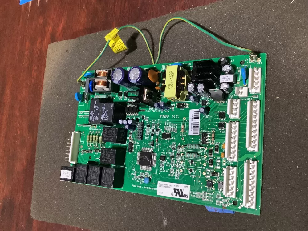 GE WR55X11098C EBX1069P007 Refrigerator Control Board AZ128812 | NR2319