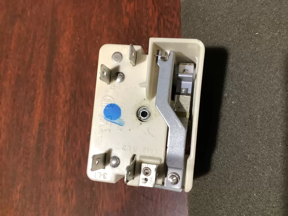 Samsung DG44 01009A PS4240807 Range Burner Control Switch AZ128717 | SL46