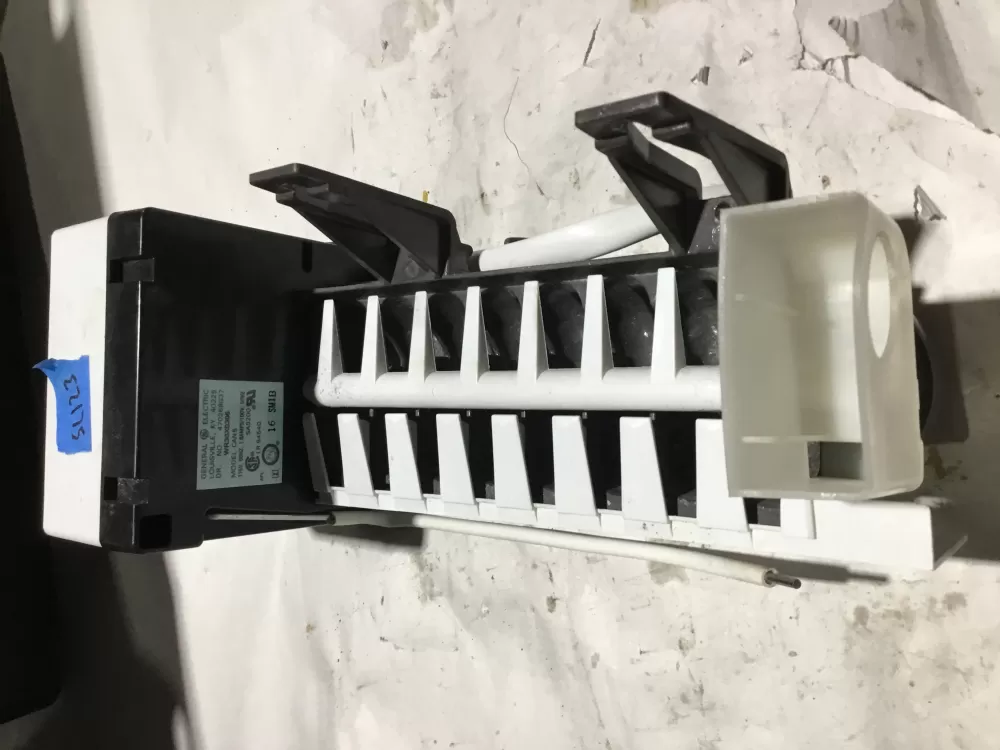 GE WR30X30919 Refrigerator Ice Maker Assembly AZ100880 | Sl123