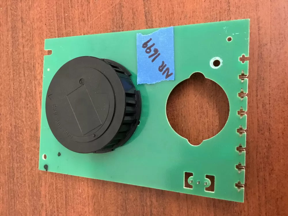 Innovair B60-528-02 528-02 Duct Smoke Detector Control Board AZ34367 | NR1699