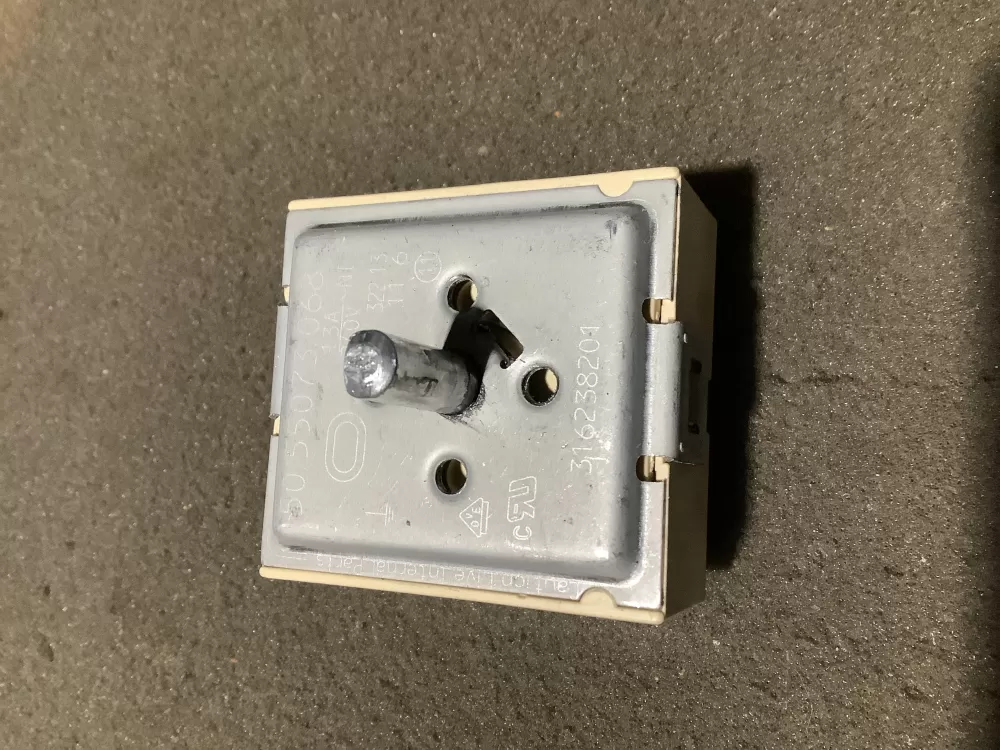 Crosley  Frigidaire  Kelvinator  Kenmore 316238200 316238201 Range Infinite Burner Control Switch