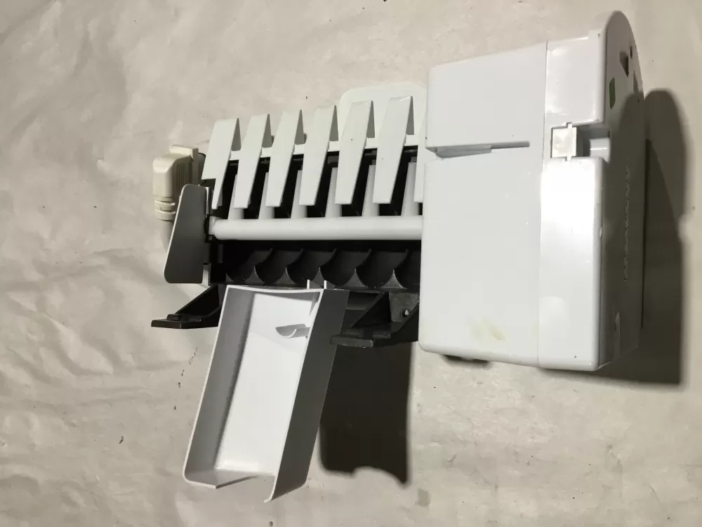 GE Kenmore 200D1181G013 Refrigerator Ice Maker AZ98347 | Sl62
