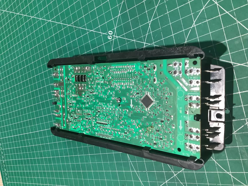 Whirlpool Estate AP6026361 W10108230 Range Control Board AZ185701 | AV445