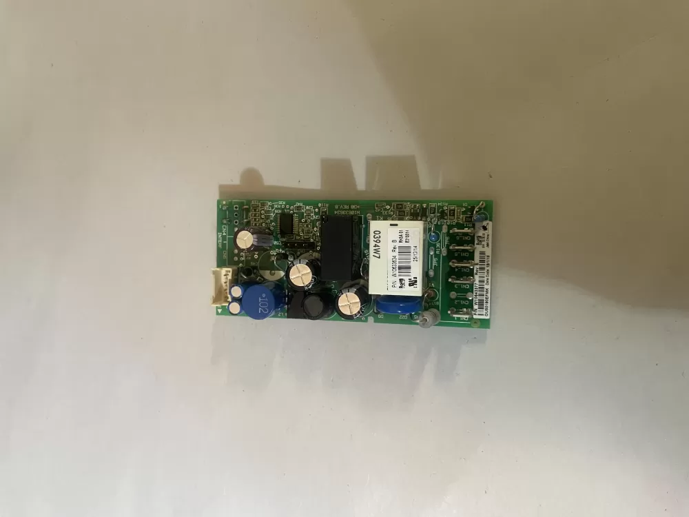 Whirlpool W10643377 Refrigerator Control Board