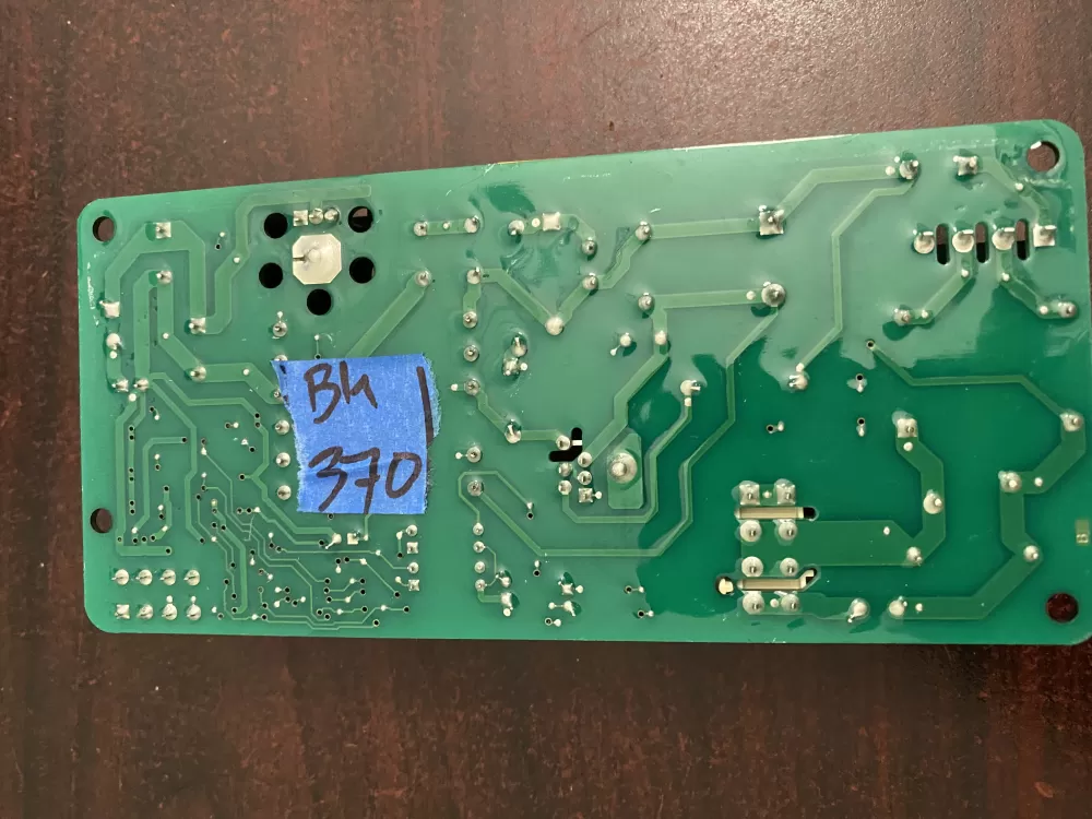 Maytag KitchenAid Jenn-Air Refrigerator Control Board AZ37110 | BK370