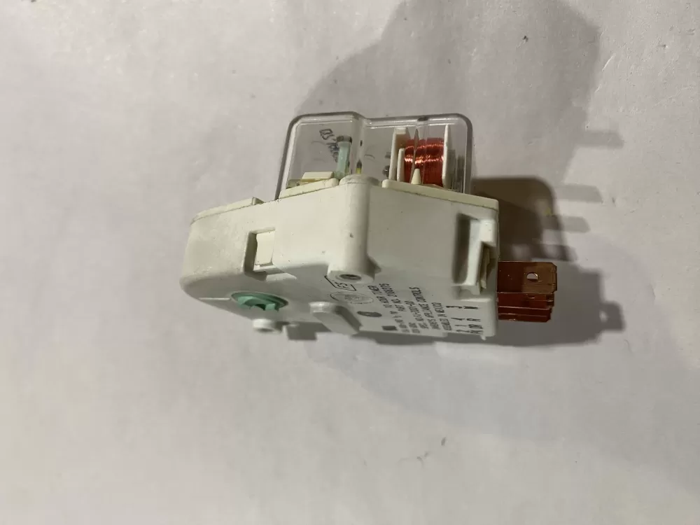 Whirlpool Kenmore W10822278 Refrigerator Defrost Timer AZ134831 | BK865