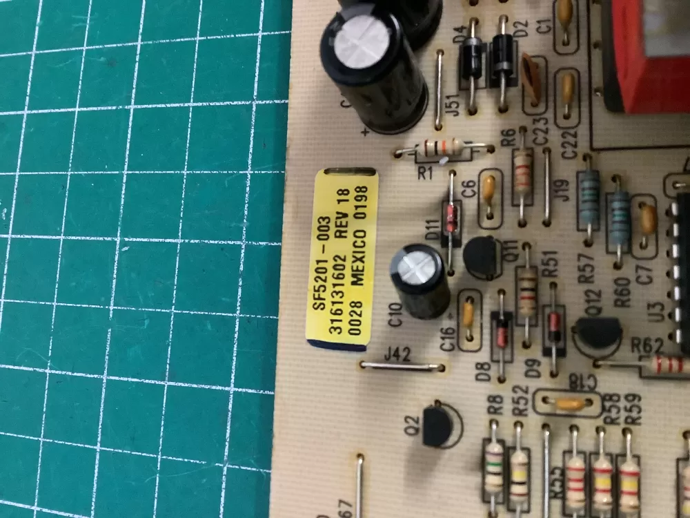 Frigidaire Range 316131602 Main Control Board AZ204228 | NR358