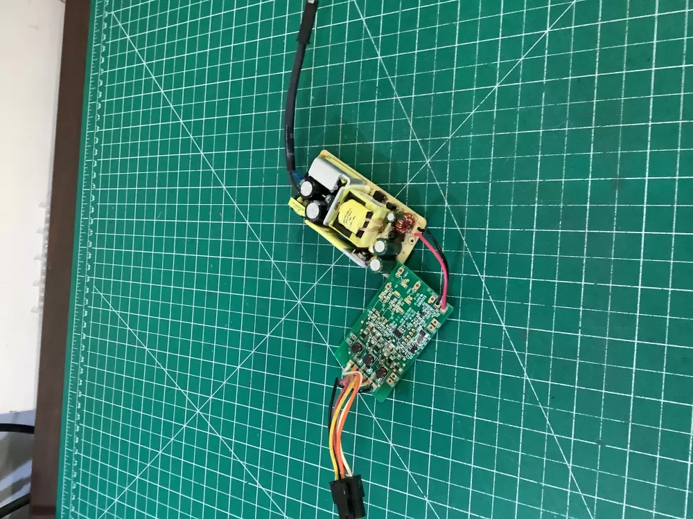 Whirlpool W10306786 Refrigerator LED Inverter Board Box AZ191618 | NR1415