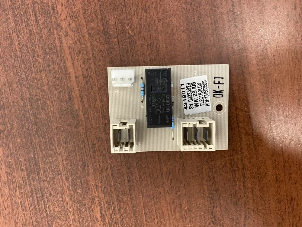 Frigidaire  Electrolux 134553500 Washer Control Board Heater