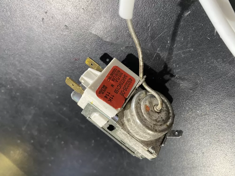 Westinghouse PS8769007 Thermostat Cold Control AZ62973 | BK2060