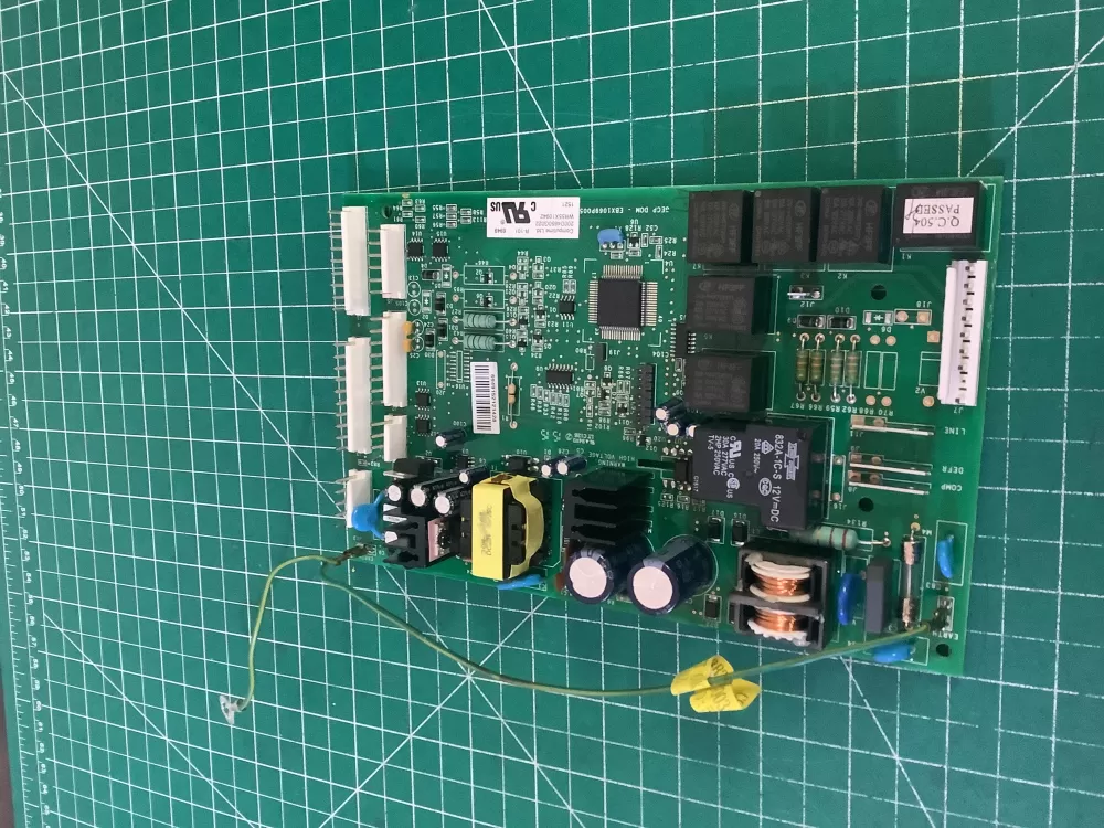 GE 200D4854G008  200D4854G013   200D2259G017  200D4852G018   200D4850G022   200D6221G013   200D6221G015  200D6221G016  WKKT 1304-00-70A Refrigerator Control Board