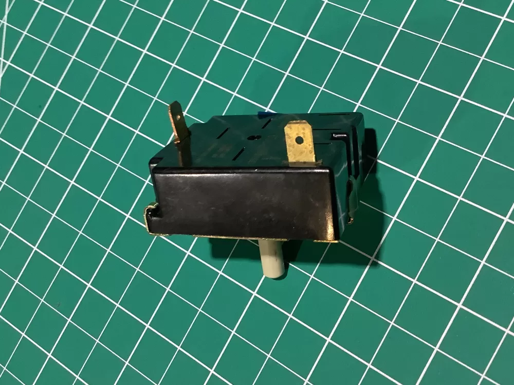 GE 175D2315P009 WE4X881 Dryer Control Board Switch AZ129258 | Sl220