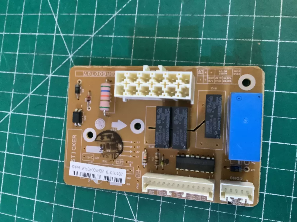 LG  Kenmore EBR60070706 Refrigerator Control Board