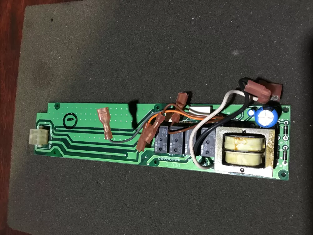 Frigidaire 703326 02 Refrigerator Control Board Display AZ103160 | NR360