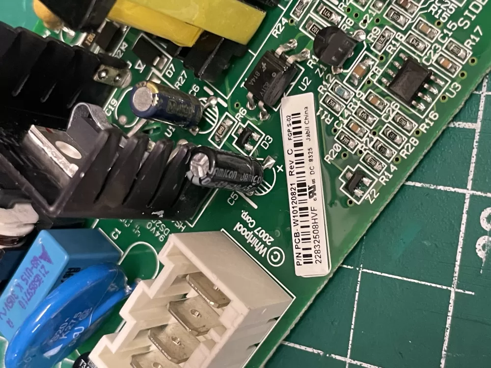 Whirlpool W10356039 W10118747 Refrigerator Control Board AZ203889 | Wm2173