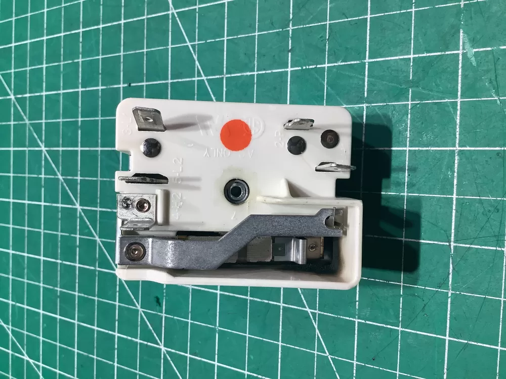 GE Hotpoint Wb24t10029 Range Switch Infinite AZ144879 | SL272
