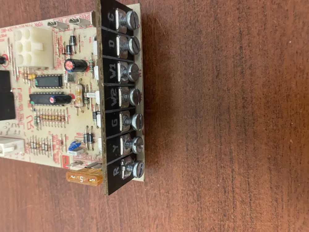 York Luxaire Coleman 031-01264-002 Furnace Control Board AZ45066 | BK1766