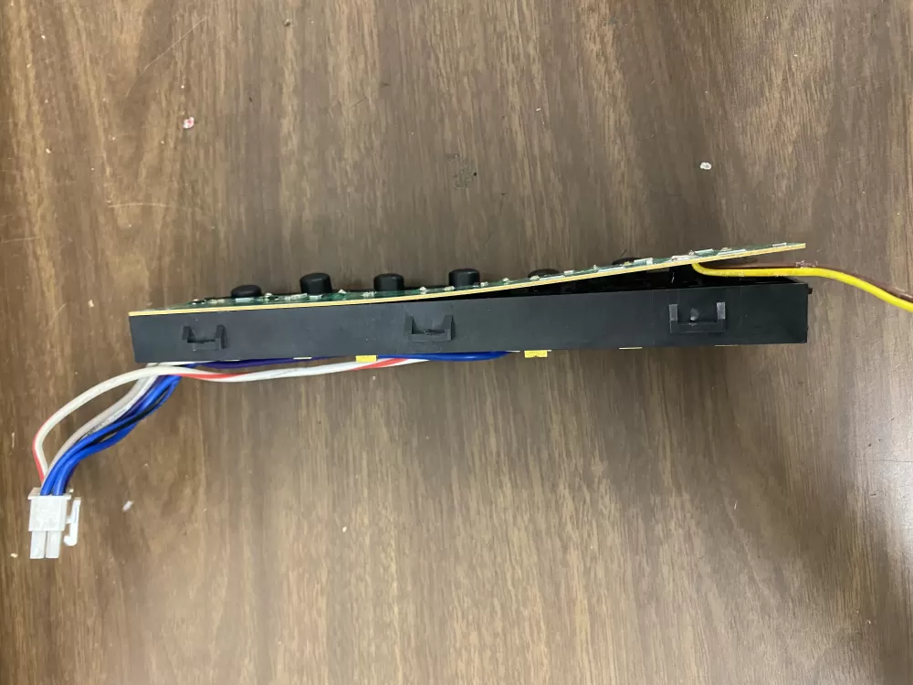 Whirlpool W10424366 Refrigerator Dispenser Control Board AZ29733 | BK275