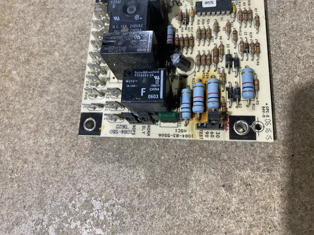 York Luxaire Coleman 1084-83-550 Heat Pump Defrost Board  AZ72951 | BK1364