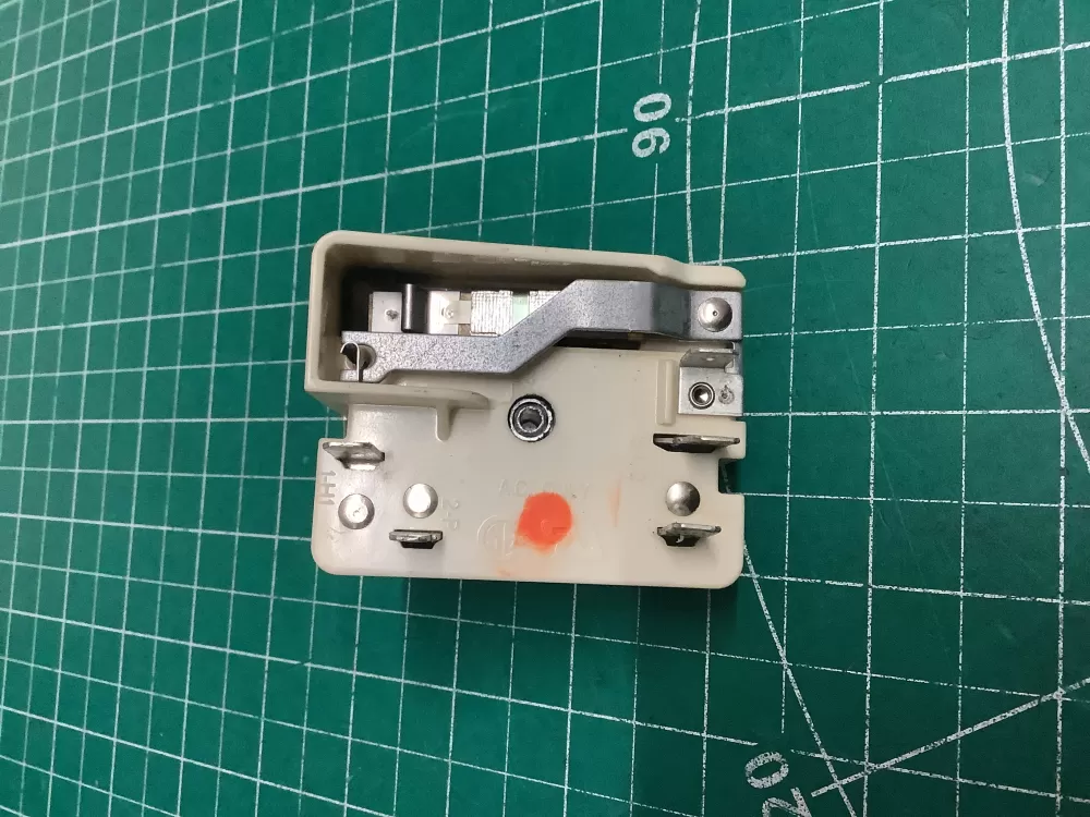 GE Hotpoint Wb24t10029 Range Switch Infinite AZ202180 | SL127