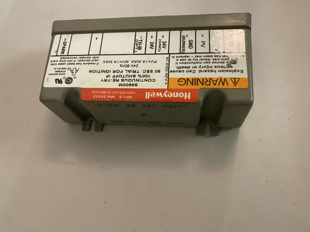 S8600M1021 Furnace Control Board Honeywell Module Pilot AZ111112 | BK1883