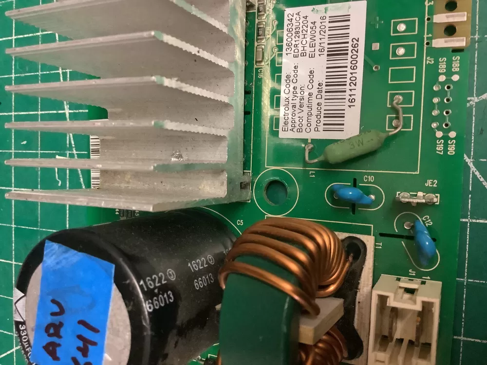 136006318 Electrolux Dryer Control Board AZ204978 | ARV641