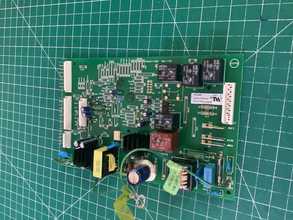 GE 200D6221G010 EBX1110P003 WR55X10552 Refrigerator Control Board