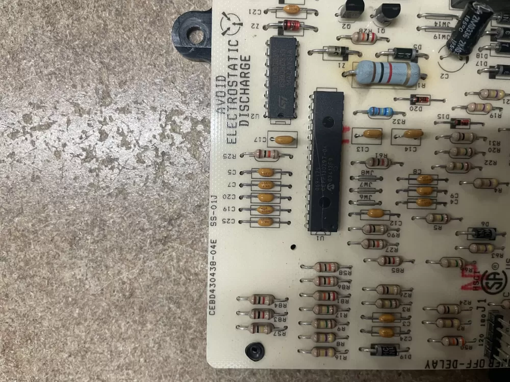 Carrier 01 Hk42fz013 Furnace Control Board Circuit Hk42fz3 AZ10760 | KM1587