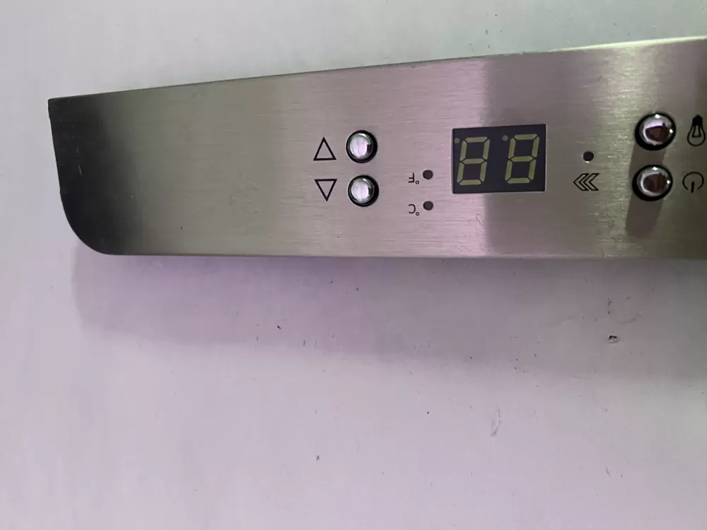 Silhouette 15" Built-in Beverage Center AZ197319 | BK2732