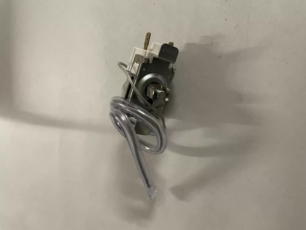 Hotpoint WR09X10042 Refrigerator Thermostat Cold Control AZ144461 | KM2424