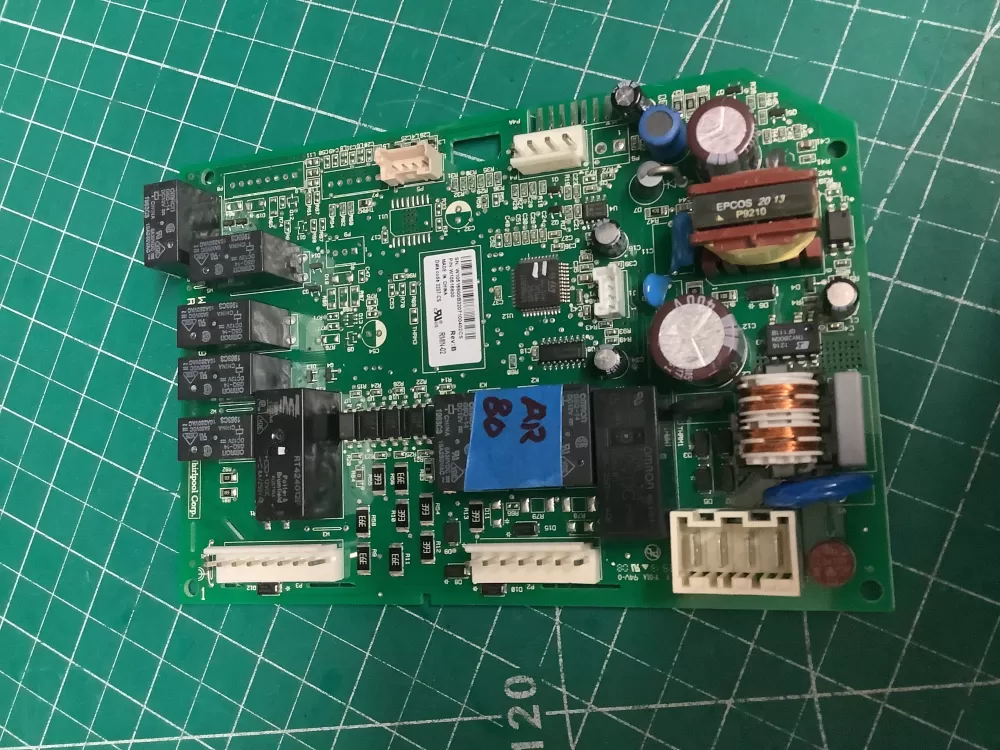 Whirlpool Maytag Kenmore W10516800 Refrigerator Control Board AZ204741 | AR80