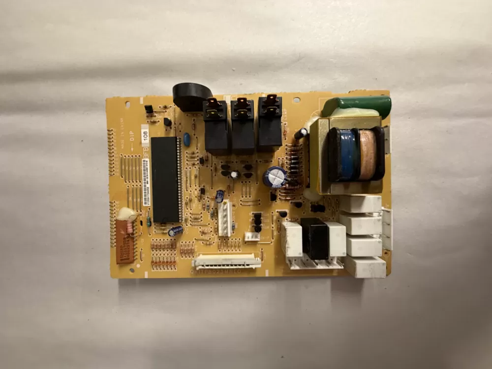 V12091724058 Viking Microwave Board - Control