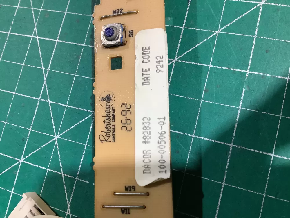 Dacor Range Control Board 82832 100-00506-01 AZ165631 | NR2549