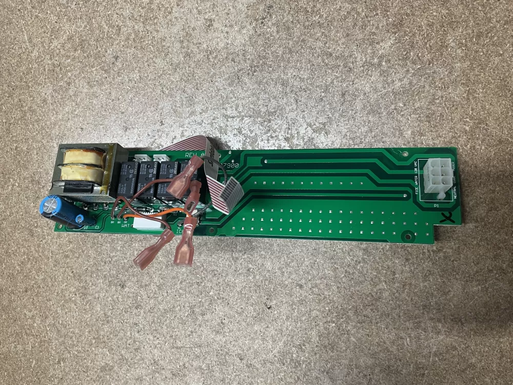 Frigidaire 703644-02 Refrigerator Control Board