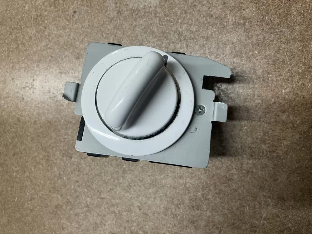 GE 572D520P011 WE4M247 Dryer Timer AZ12601 | KM1111