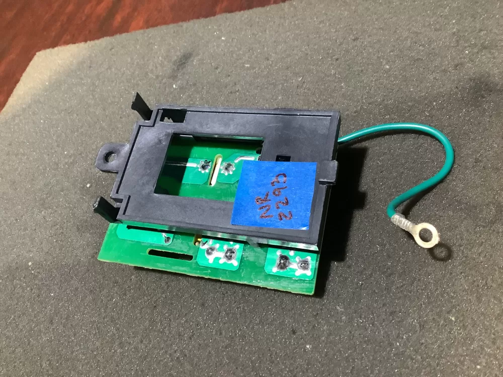 GE 700039028 Microwave Control Board AZ126832 | NR2293