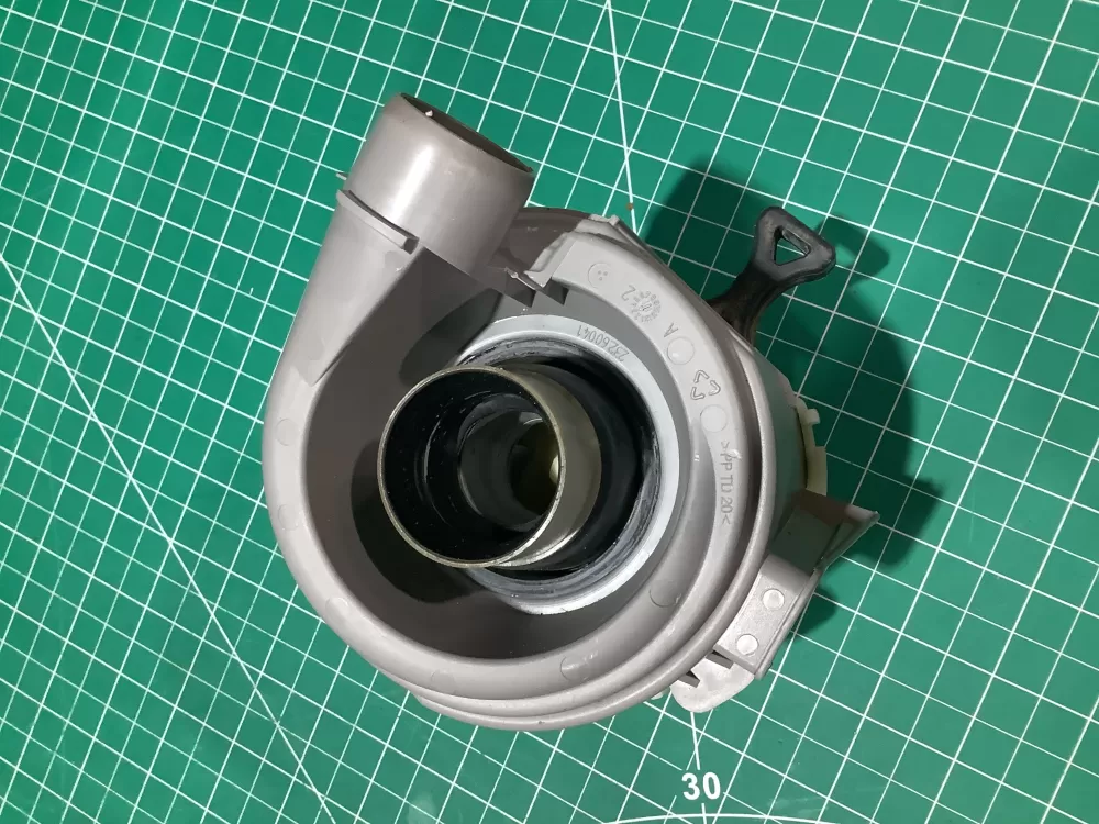 Bosch 9000897027 E319862 Dishwasher Circulation Pump Motor AZ175149 | SL104