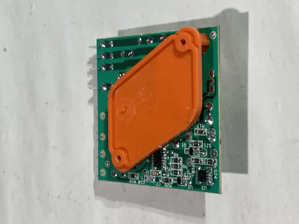 Amana  Kenmore  Kitchen Aid  Maytag  Whirlpool 2213456  2213457  2213475  2213476  2213489  2213490  2252148  2252150  2303822  2303837  2304069  W10135053  W10135899  W10135900  W10135900R  W10351622  W10351625  W10351626  W10353224  W10366604  W10366605  W10366608  WPW10366605 Refrigerator Control Board