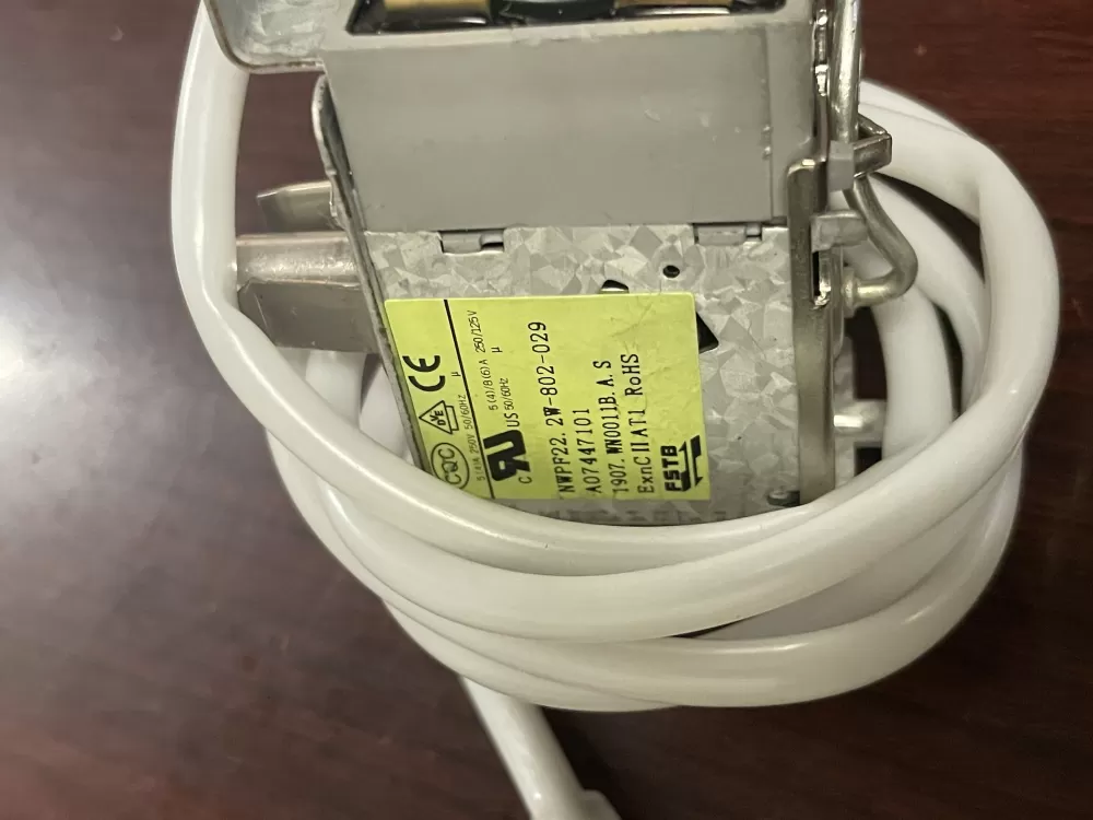 Frigidaire A07447101 Refrigerator Temp Control Thermostat AZ97947 | Wm1554