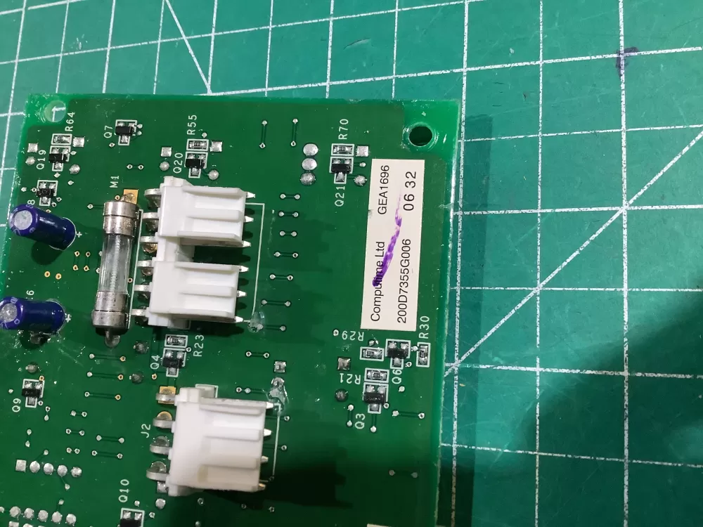 GE Hotpoint 200D7355G006 Refrigerator Control Board Dispenser  AZ153160 | NR118