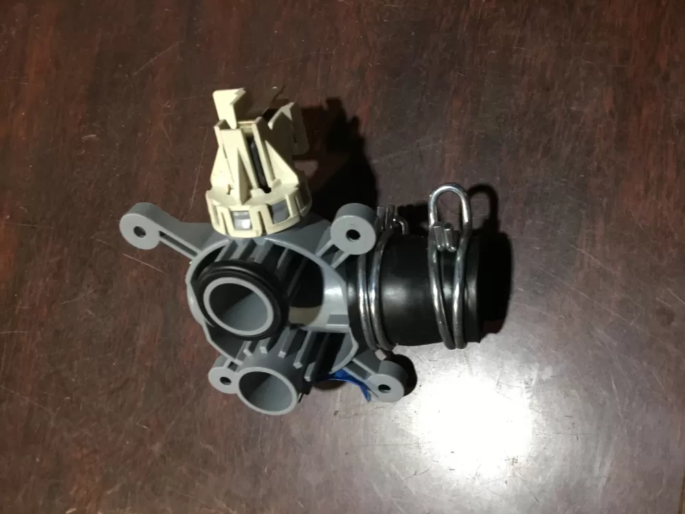 Bertazzoni  DW18521XV/77-slvrqm156 Dishwasher Diverter Valve For Model
