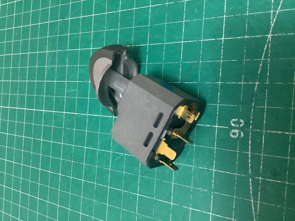 Crosley  Kenmore  Maytag  Whirlpool W10117655 WPW10117655 Dryer Crosley Control Board Start Switch