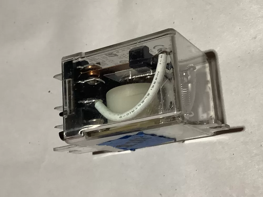 LG GE 735 2B C1 Relay AZ125204 | Sl212