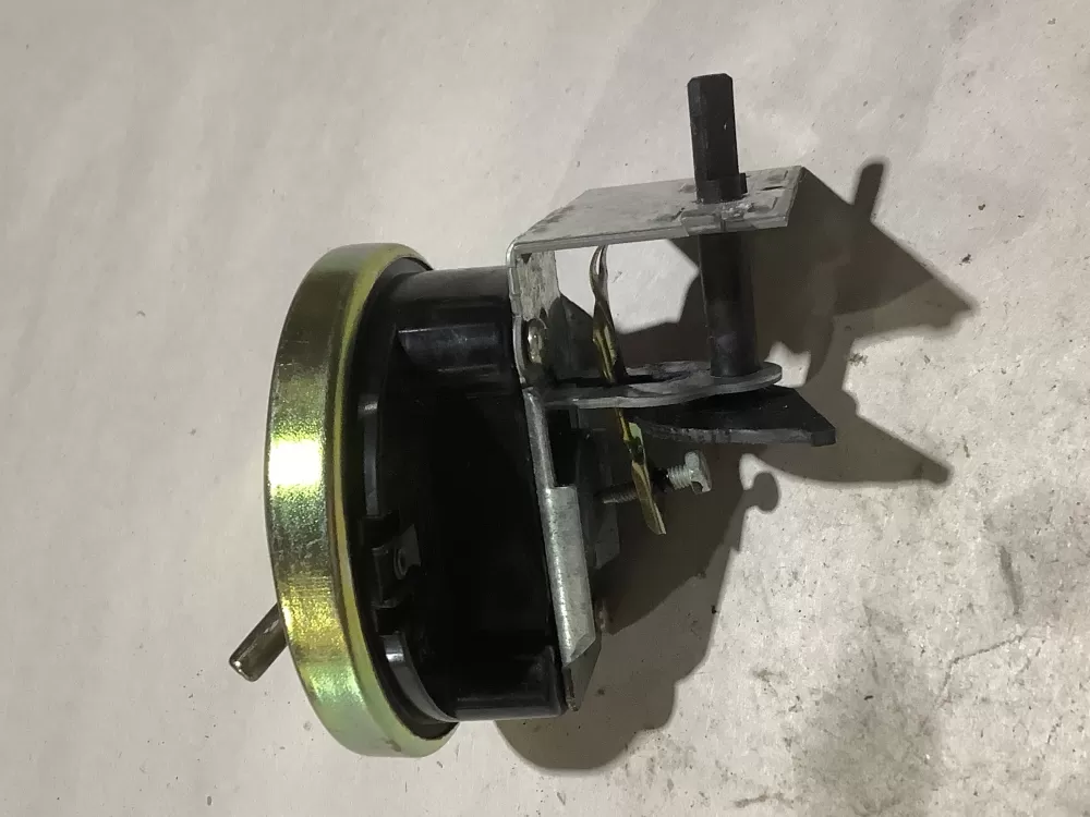 1312373000  2-918-882  738-816-2 Water Pressure Switch AZ114799 | Sl29