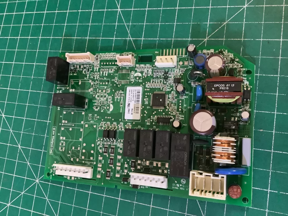 Whirlpool Maytag W10547719 Refrigerator Control Board AZ193809 | NR600